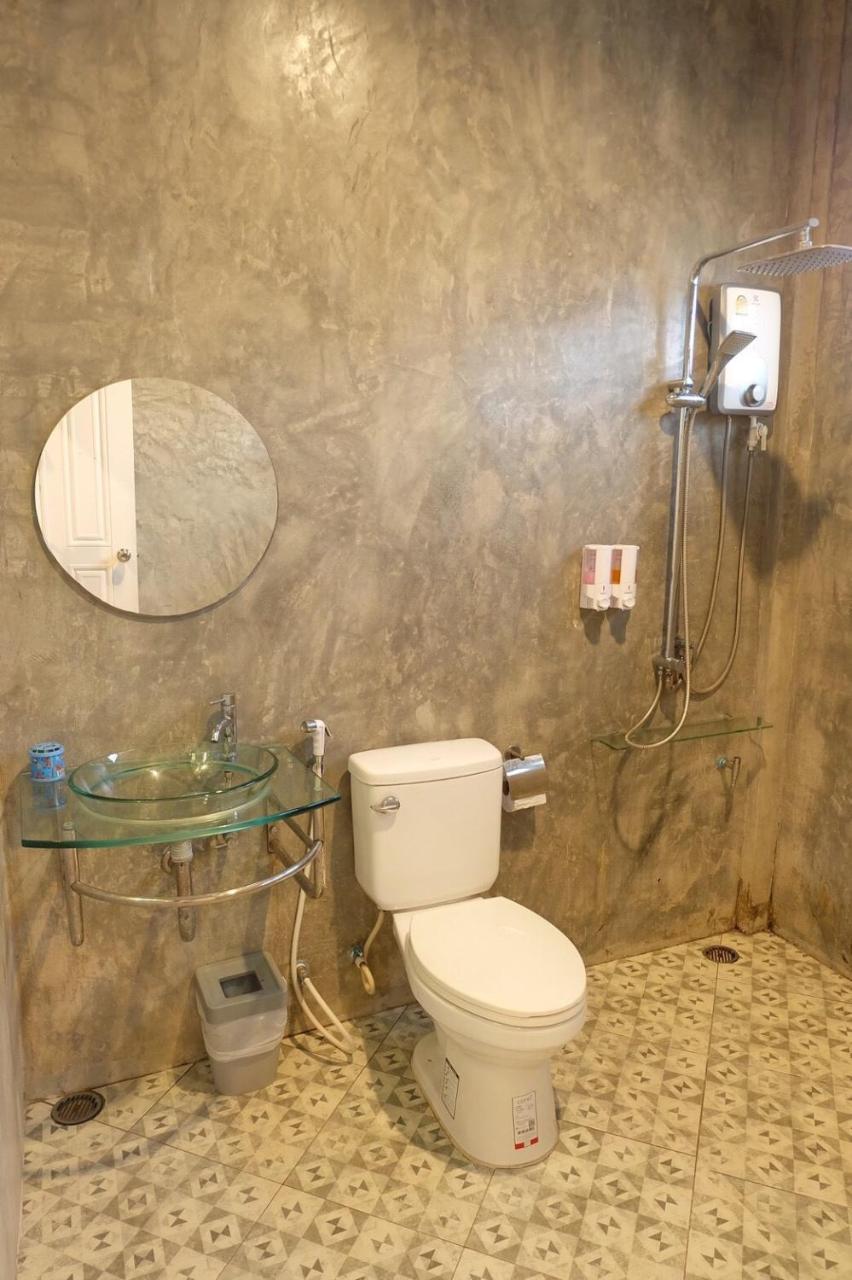 Bk Place Hotel Bueng Kan Εξωτερικό φωτογραφία
